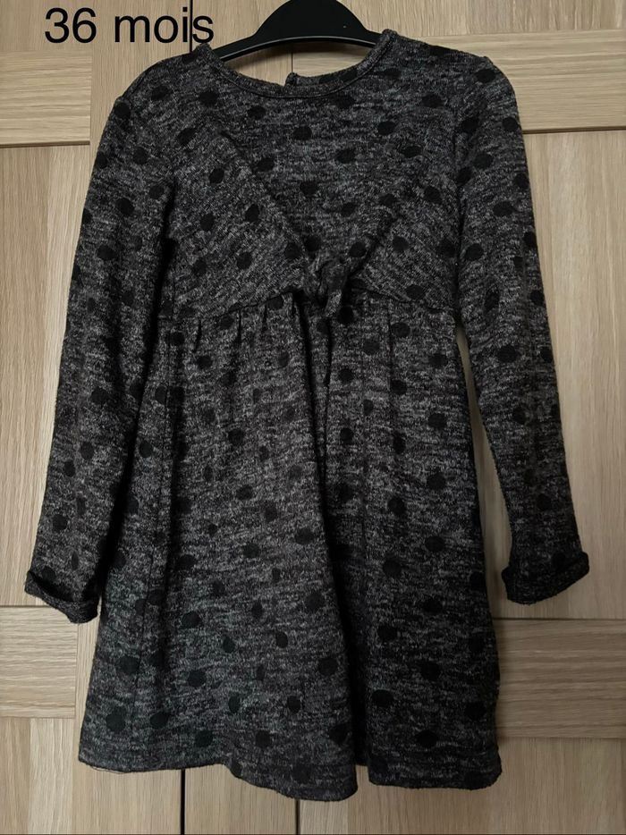 Robe pull gris pois noir KIABI t.36m