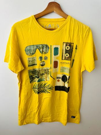 T-shirt jaune à motifs