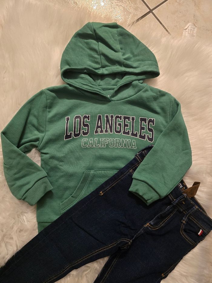 Neufs (non portés) 💙💙😍🤩sweat molleton et jeans skinny 3 ans garçon 💙💙😍🤩 - photo numéro 3