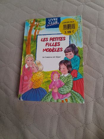Livre 💞les petites filles modèles 💞