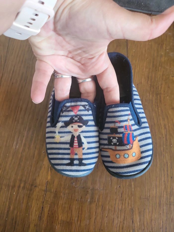 Chaussons pirate 24