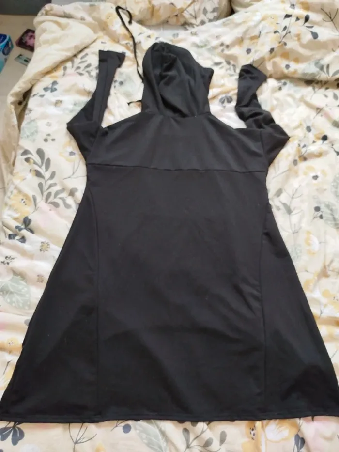 Robe à capuche - photo numéro 2