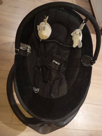 Balancelle électrique bluetooth noir Momi