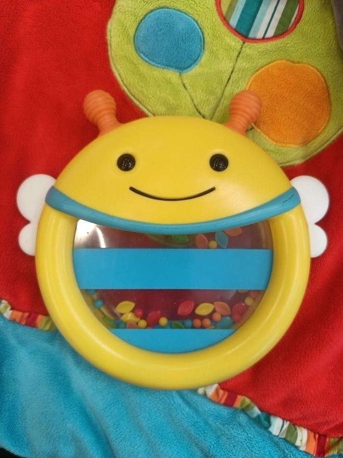 Jouet bébé abeille