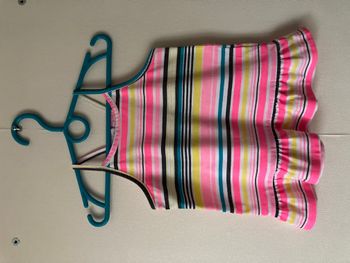 top rayé volanté avec petite bretelle