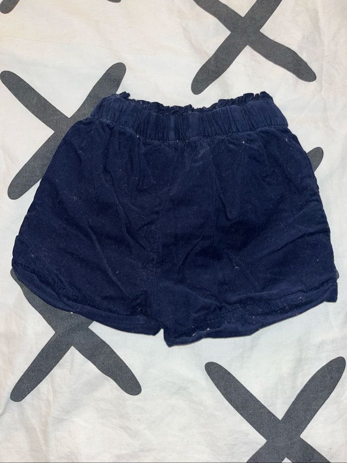 Short fille - photo numéro 2