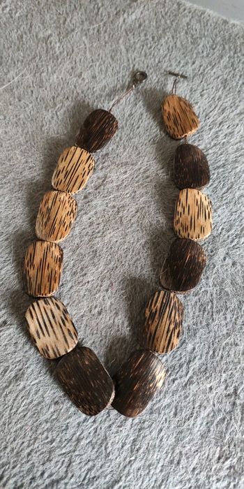 Collier perles de bois