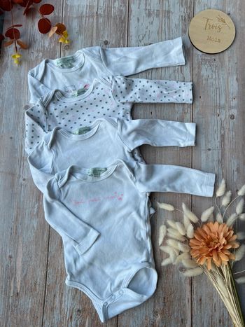 Lot de 4 bodies 3 mois