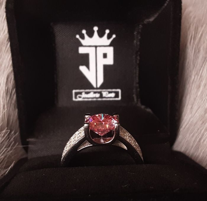 Bague mariage fiançailles anniversaire gravée Au750 Moissanite 9mm 3carats cadeau pour elle - photo numéro 7