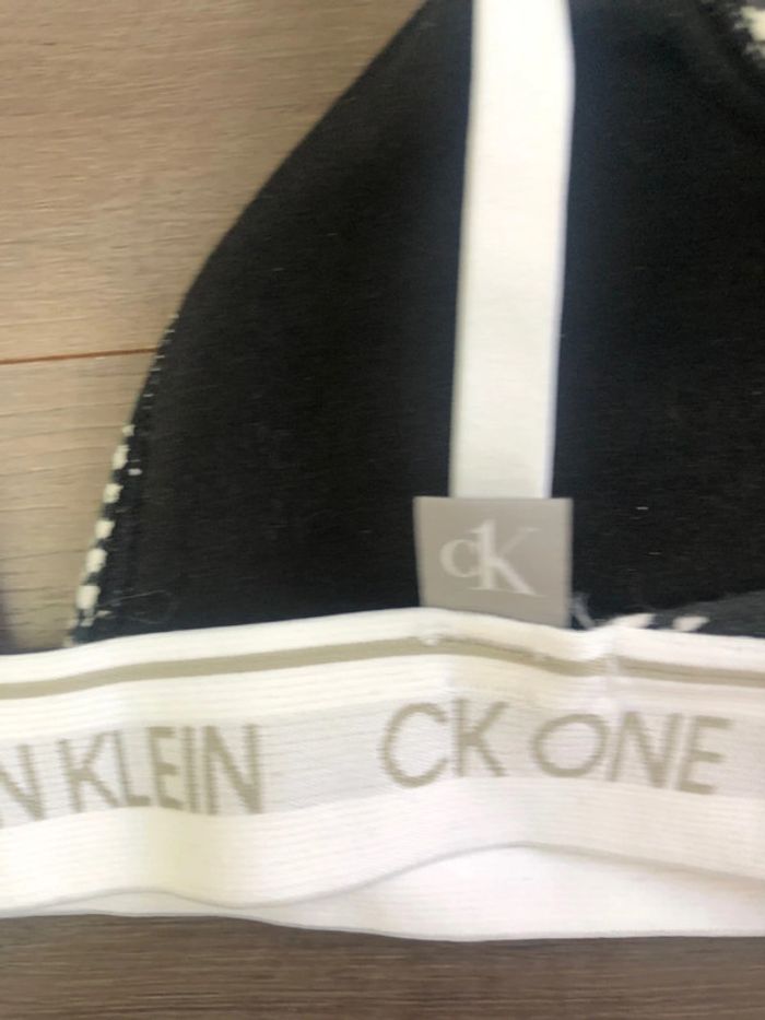 Brassière Calvin Klein taille M imprimé python - photo numéro 4