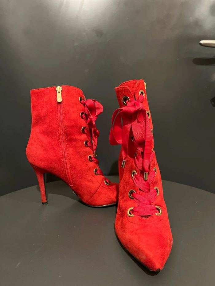Magnifique bottines Primadonna rouge diabolique à lacets et fermeture éclair pointure 38 - photo numéro 2