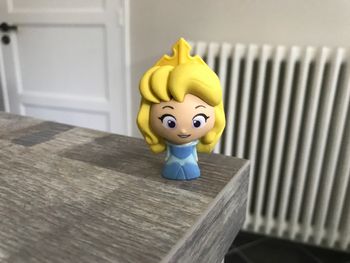 Figurine mini aurore belle au bois dormant