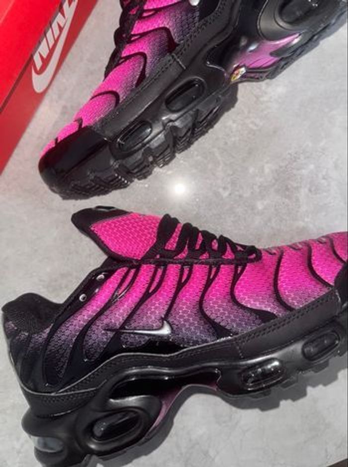Nike TN Noir rose 31 - photo numéro 2