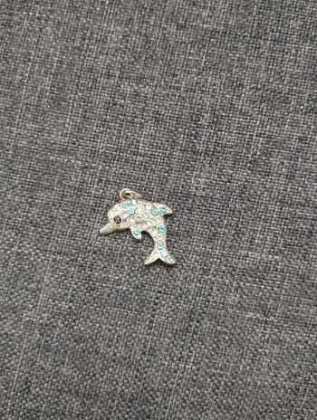Pendentif dauphin