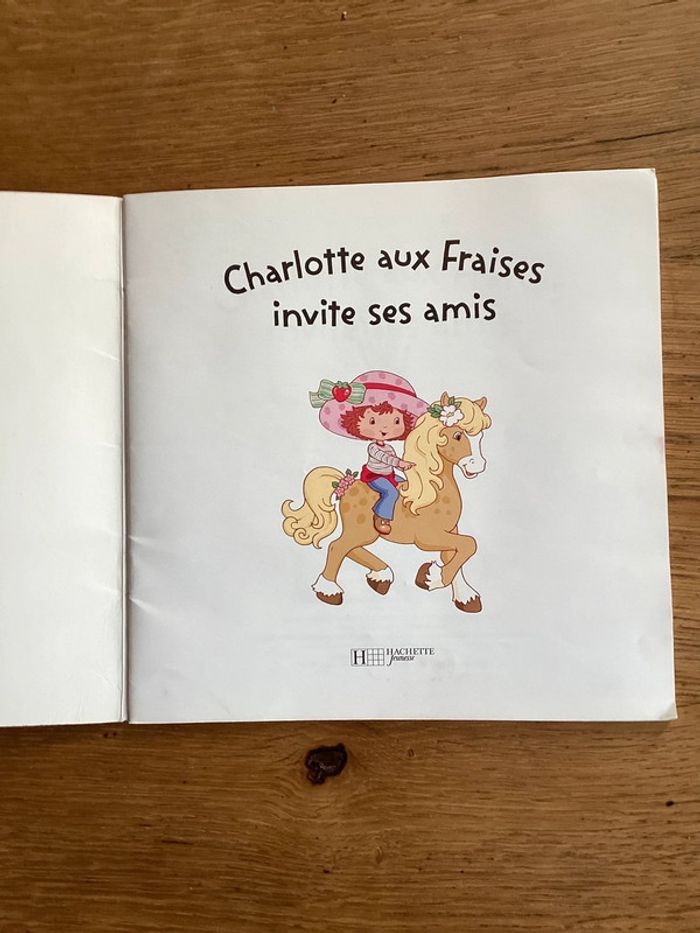 Livre « Charlotte aux fraises invite ses amis » - photo numéro 4