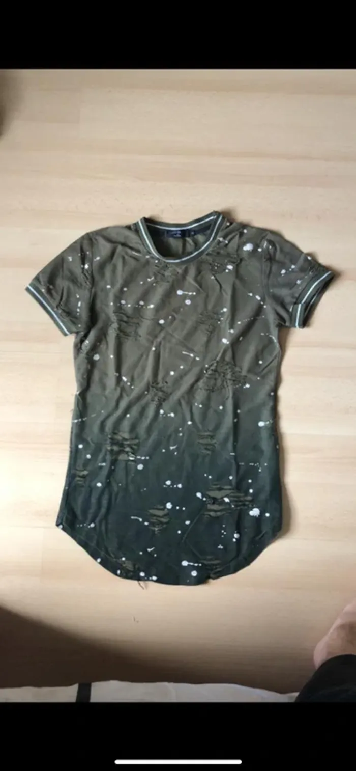 John H tee-shirts