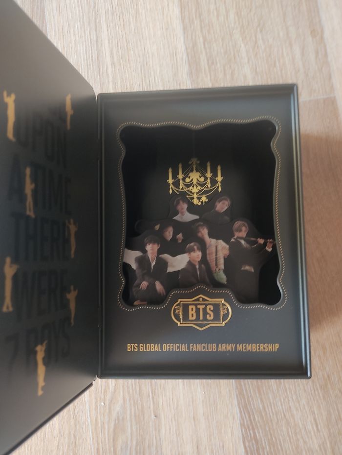 Book lamp  bts kpop - photo numéro 2
