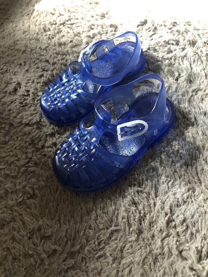 Chaussures de plage taille 23
