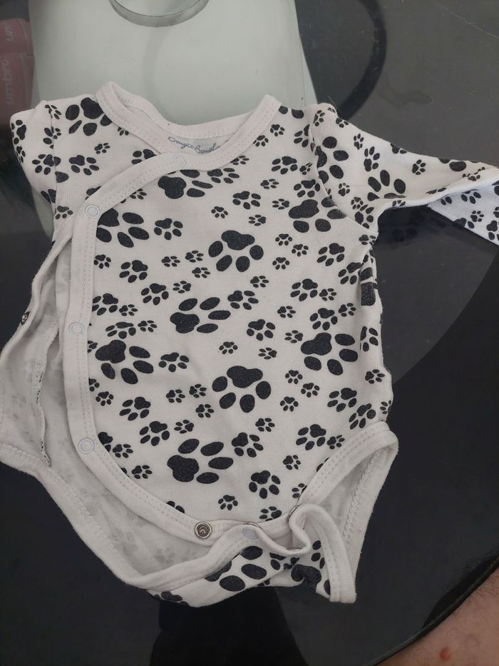 Lot 30 bodies 3 mois - photo numéro 9