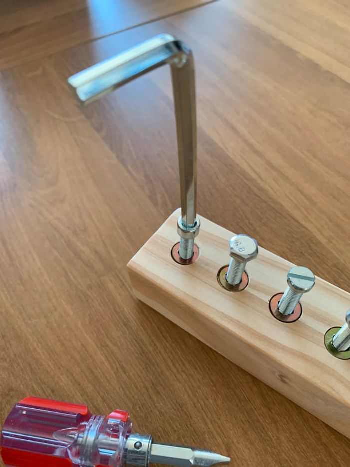 Jeu de vissage Montessori - photo numéro 9