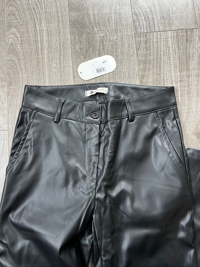 Pantalon noir taille haute cuir synthétique taille S - photo numéro 3