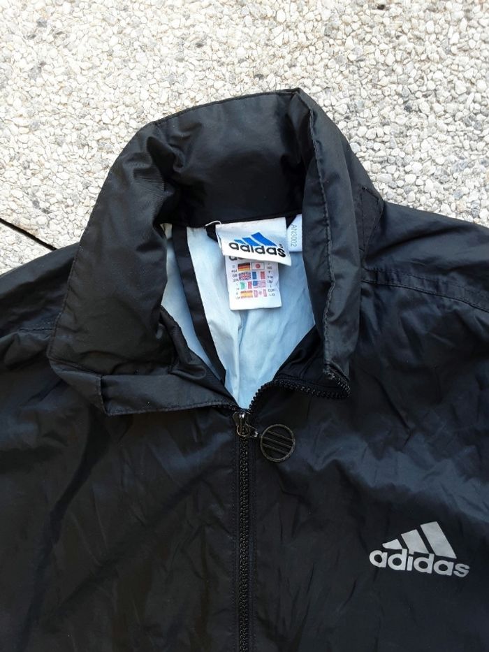 Coupe vent  avec capuche marque Adidas taille 14 ans - photo numéro 3