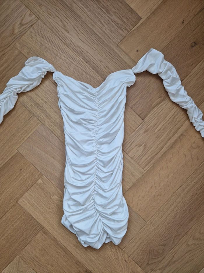 Robe écru Taille S H&M épaules dénudées - photo numéro 2