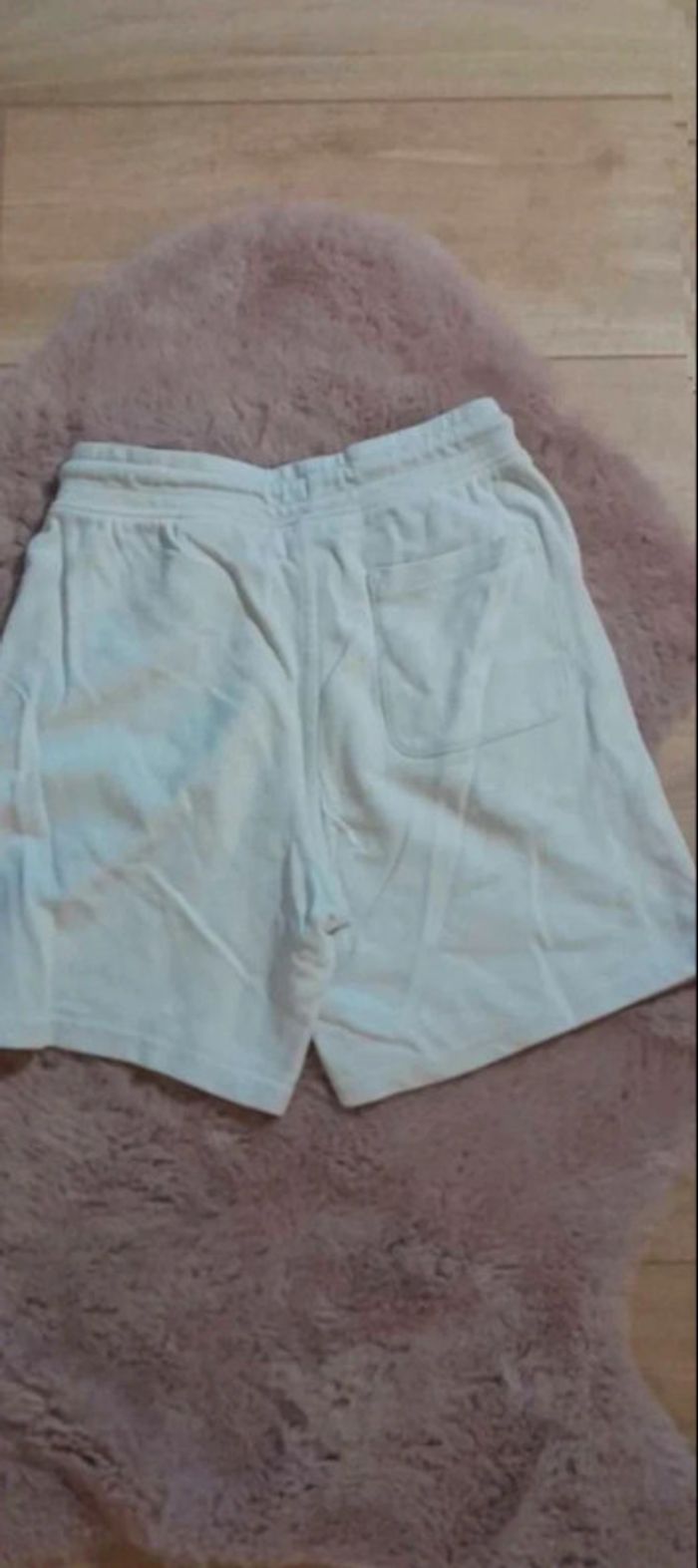 Short blanc Nasa neuf 12 ans avec poches - photo numéro 2