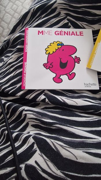 MADAME BOULOT ET MME GÉNIAL