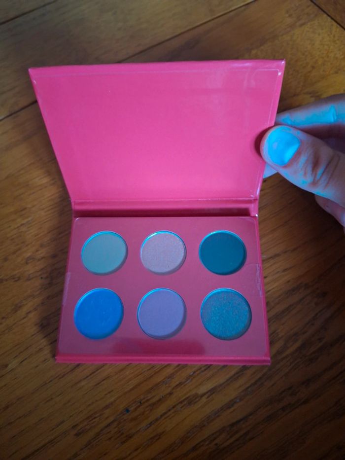 Palette de 6 fard - photo numéro 2
