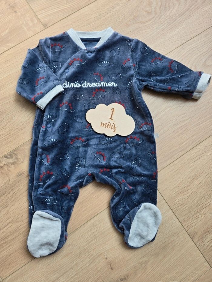 Lot vêtements 1 mois - photo numéro 4