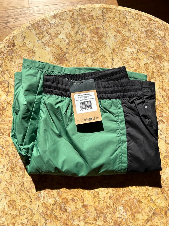 Short Hydrenaline 2000, The North Face taille L et neuf - photo numéro 2