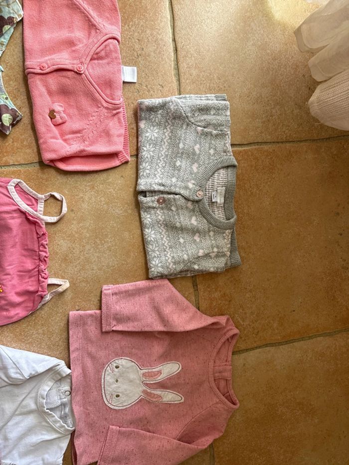 Lot de 24 vêtements en 6 mois - photo numéro 3