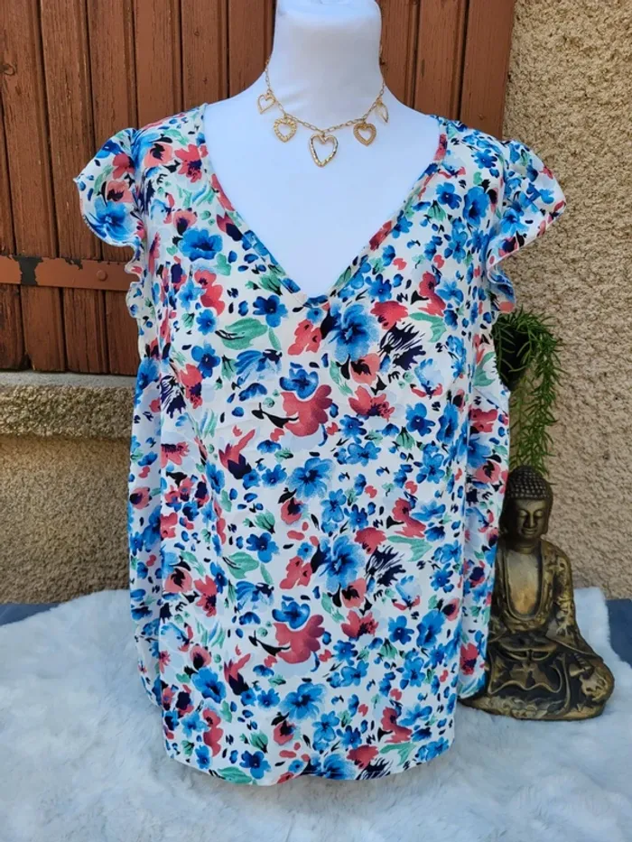 Blouse fleuri fluide blanc bleu rose shein taille 46 - photo numéro 2