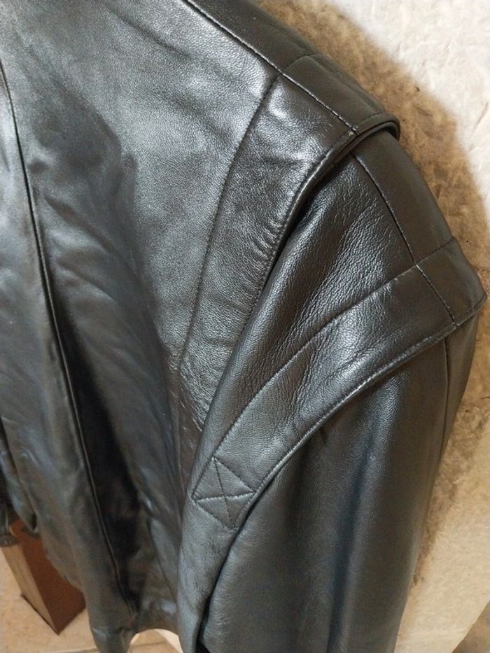 Manteau de cuir comme neuf taille 54 - photo numéro 8