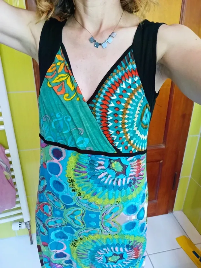 Robe femme noire et multicolore Chaitanya - photo numéro 3