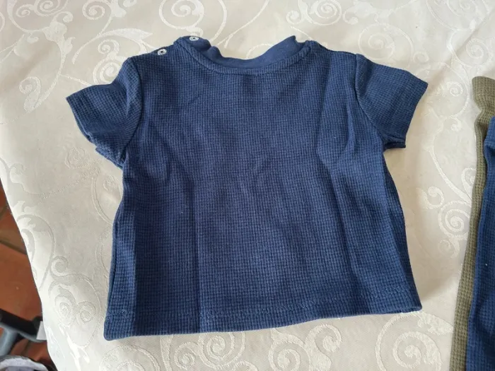 Lot teeshirt + pantalons bébé garçon Primark - 1/3 mois - photo numéro 6