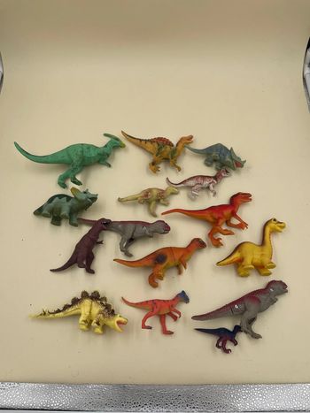 Lot de 15 figurines Dinosaures