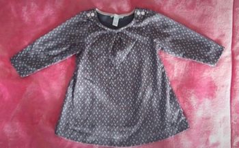 Robe pull Okaïdi taille 12 mois en très bon état