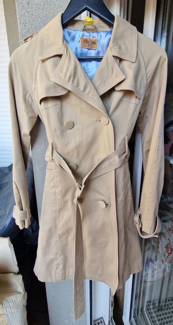 🧥 Trench beige iconique – coupe cintrée ✨ (T36)