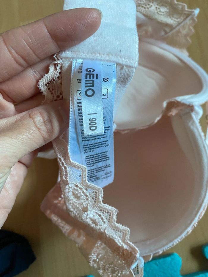 Soutien gorge Gémo Taille 90 D - photo numéro 2