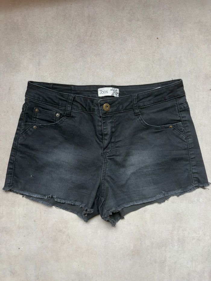 Short jean noir