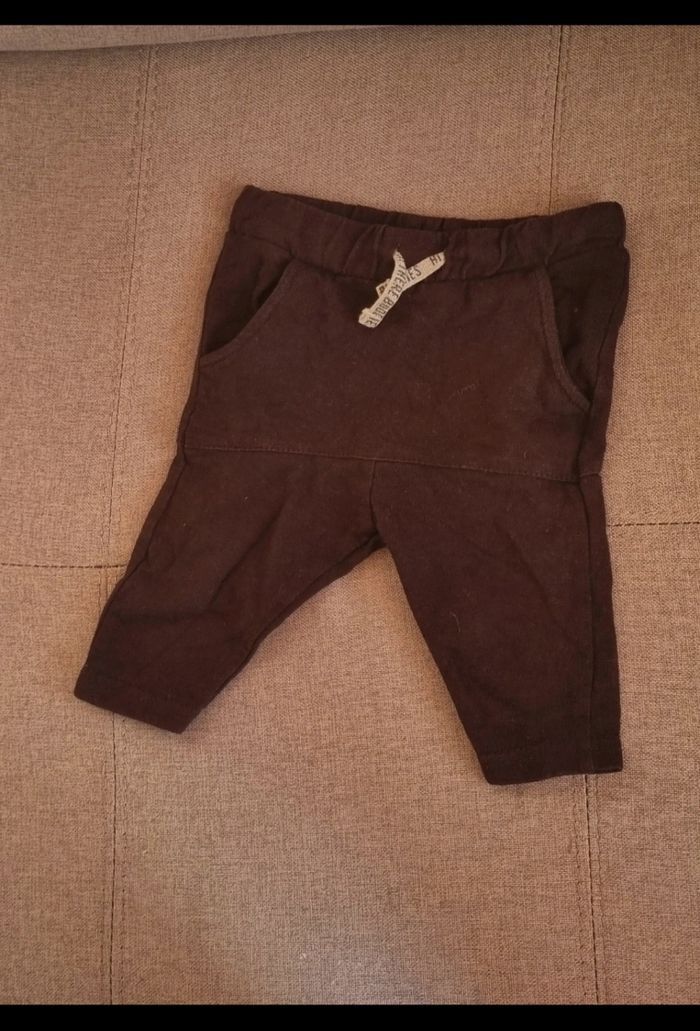 Lot de 5 pantalons pour bébé très bon état 3 mois - photo numéro 5