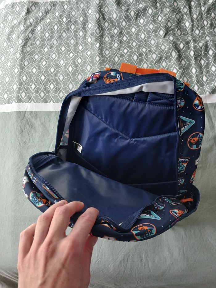 Sac à dos garçon neuf - photo numéro 3