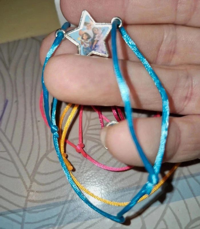 2 paires de boucles d oreilles et 4 bracelets - photo numéro 5