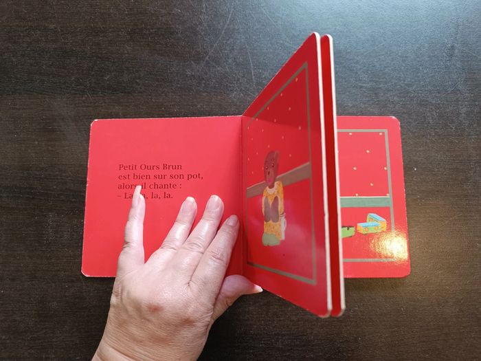 Livre cartonné PETIT OURS BRUN ET LE POT - photo numéro 4