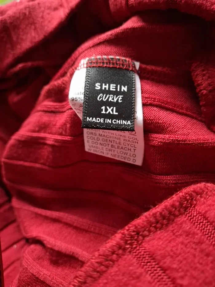 Haut shein curve 1xl - photo numéro 2