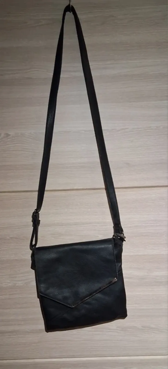 Sac a main en cuir avec grande lanière - photo numéro 3