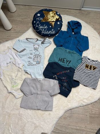 Lot  de 8 pièces garçon taille 12 mois 