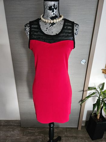 Robe noir et rouge